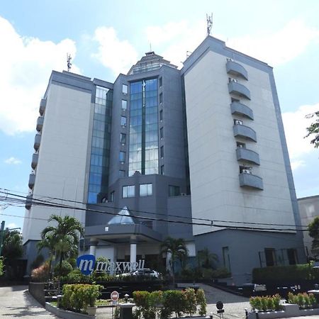 Maxwell Hotel Джакарта Экстерьер фото