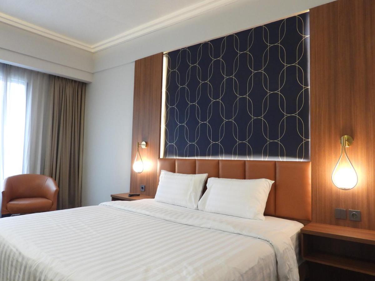Maxwell Hotel Джакарта Экстерьер фото