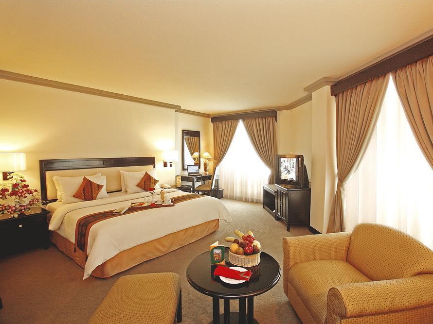 Maxwell Hotel Джакарта Экстерьер фото